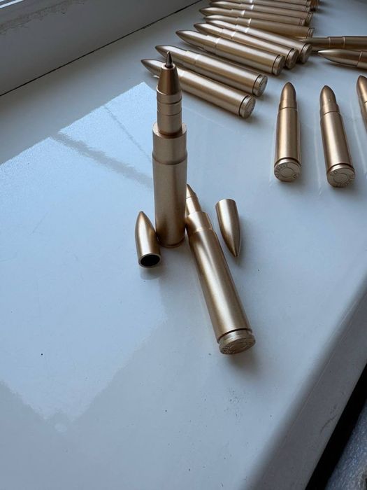 Прдам ручку в виде патрона