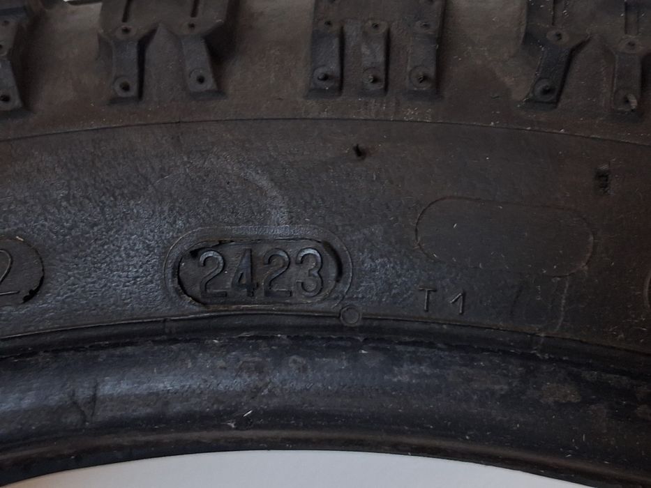 Opona mitas E07  E-07 100/90/19