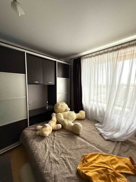 В продаже комната в каммуне Генерала Петрова 48а.