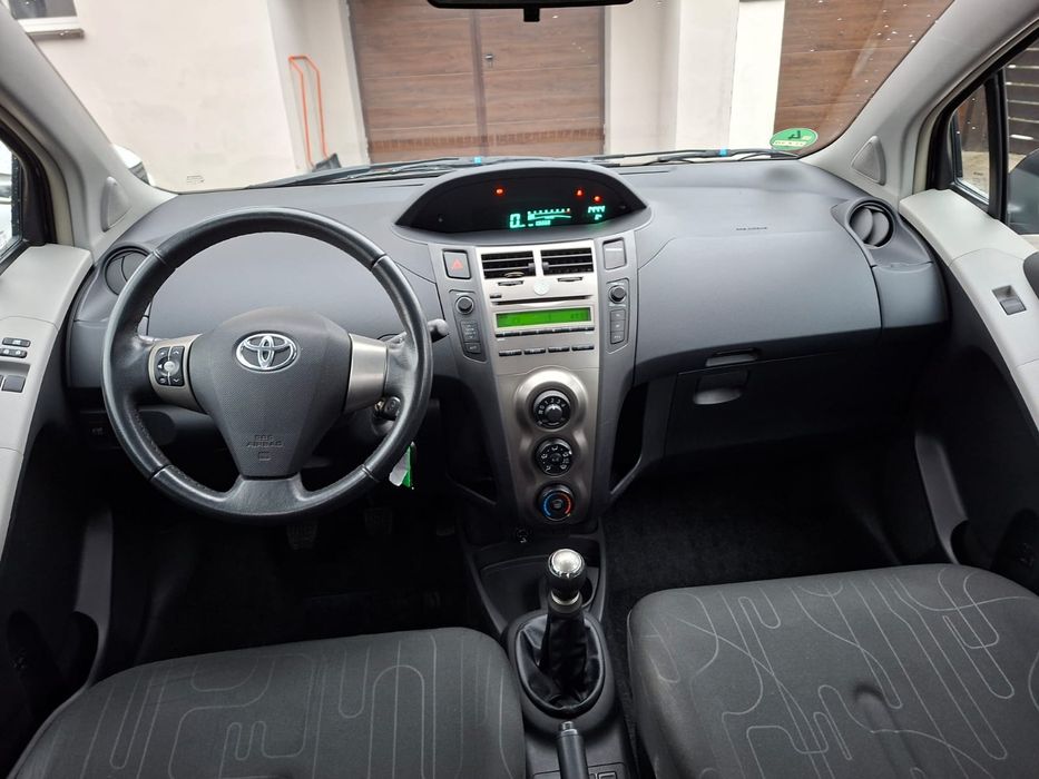 Toyota Yaris Benzyna