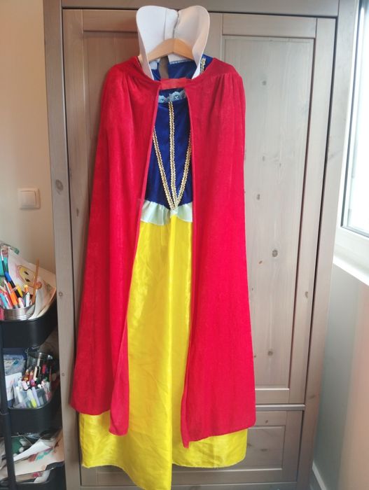 Disfarce Branca de Neve com peruca