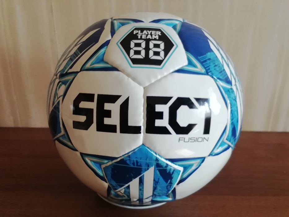 Мяч футбольний SELECT fusion
