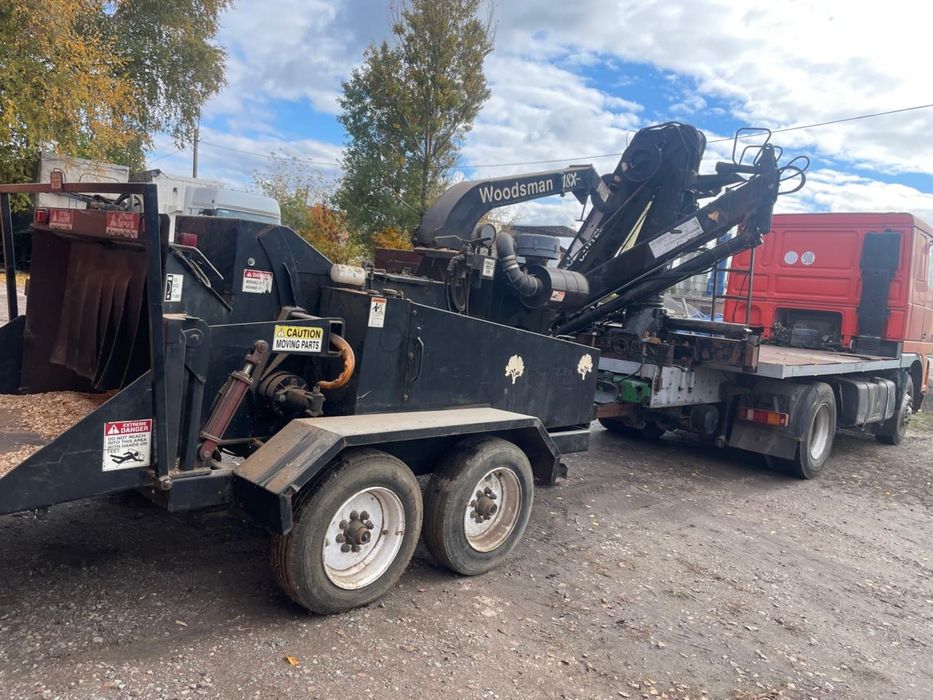 Подрібнювач деревини, дробарка, щипоріз з навантажувачем