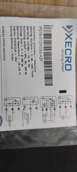 Індуктивний датчик IPS18