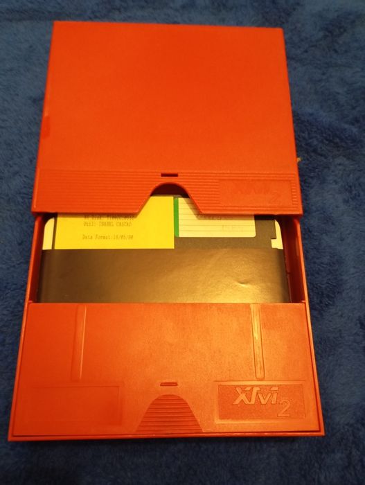 Diskettes 5 1/4 com arquivo troco por jogos