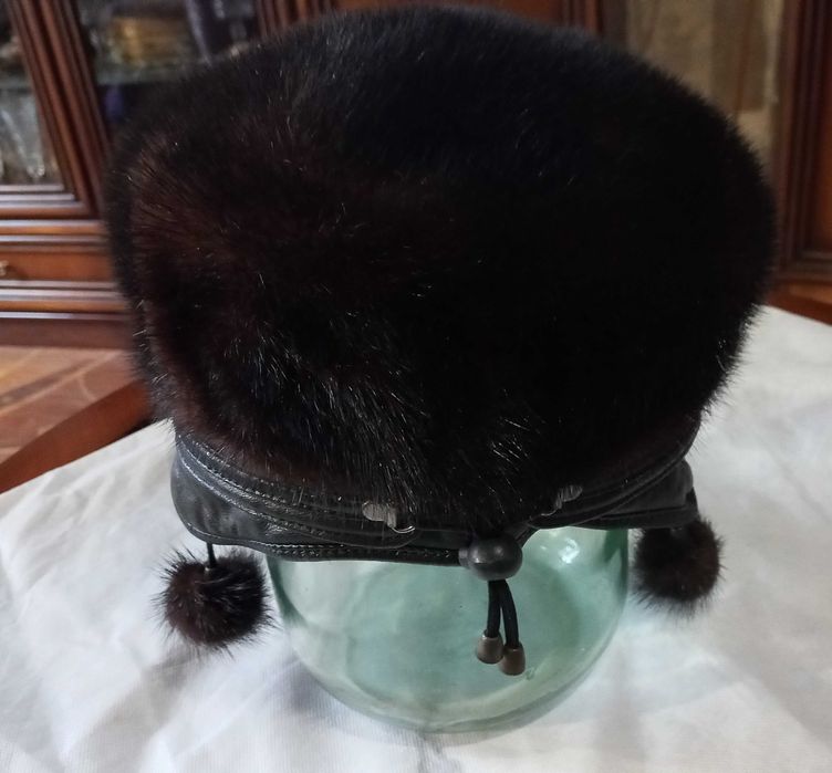 Жіноча фуражка  з норки