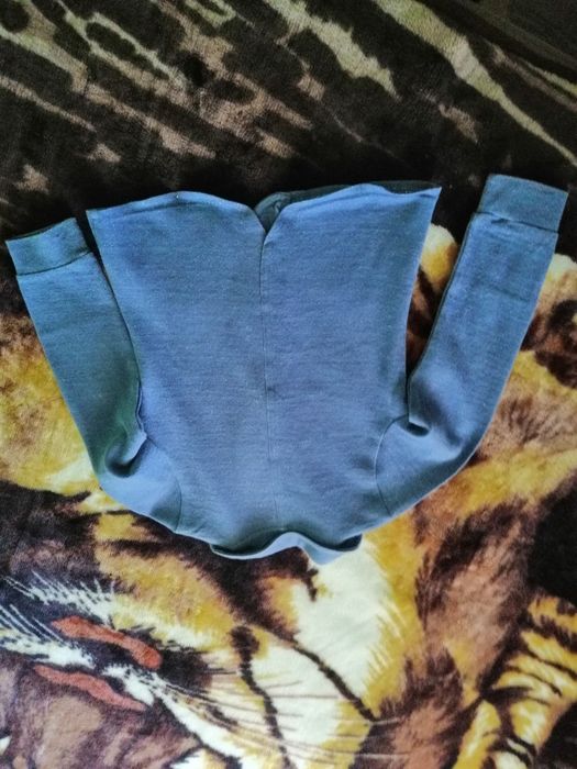 Bluzeczka z długim rękawem rozmiar 116cm.