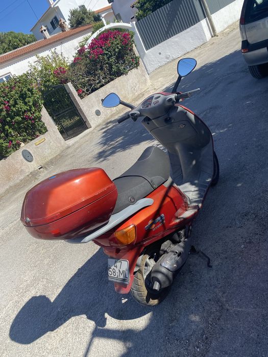 Piaggio sfera 125