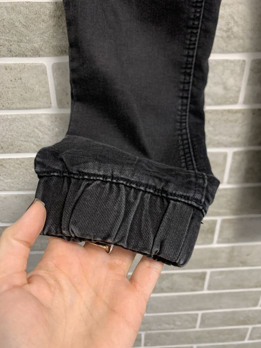 Чоловічі джинсові джогери чорного кольору House