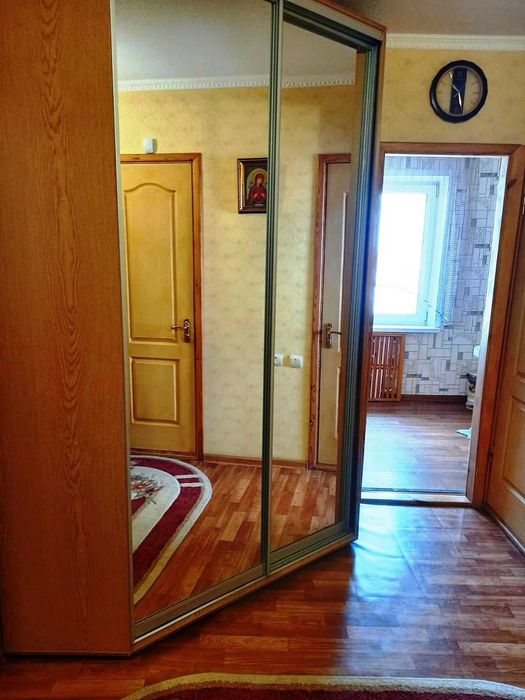 Продам 3-к квартиру, Шевченковский район