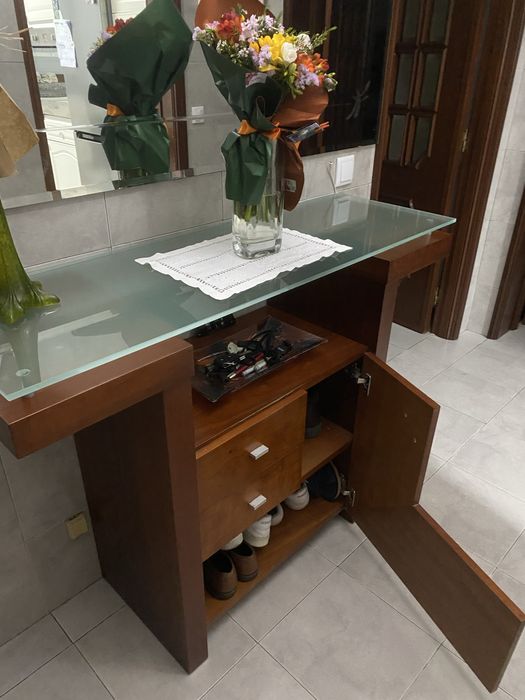 Sapateira de madeira cerejeira