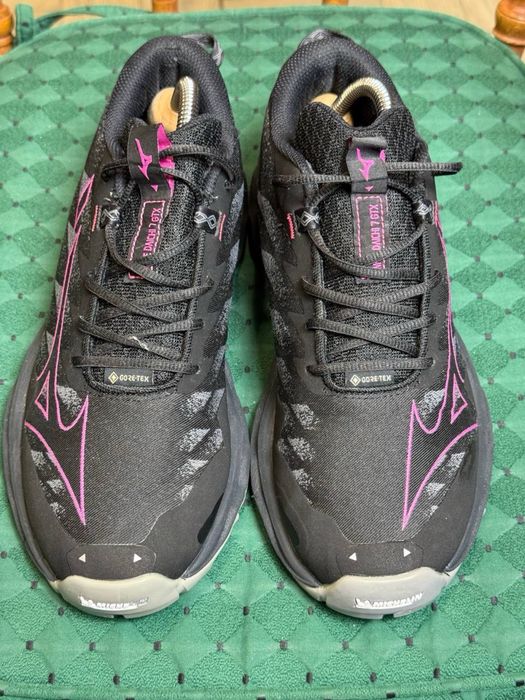 Оригінальні трекінгові кросівки “Mizuno Wave Daichi 7 GTX”