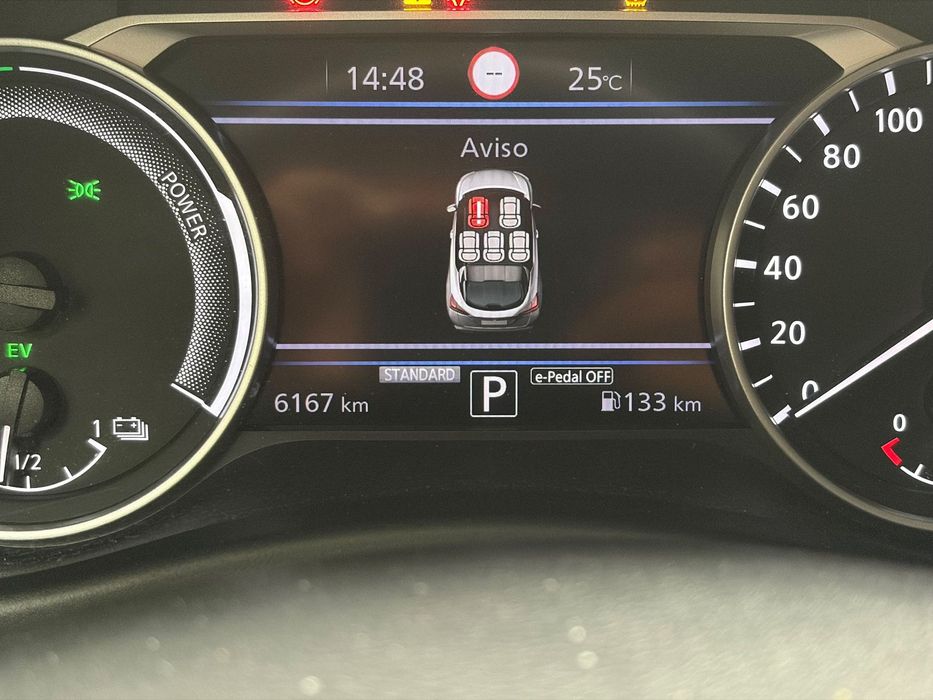 Nissan Juke 1.6 Hybrid N-Connecta Two Tone
