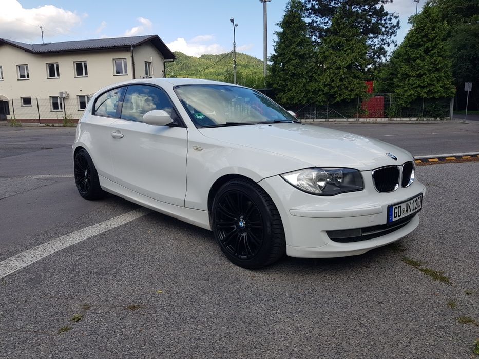 BMW e81 e87 118d Lift 143 konie Sportsize półskóra Hak