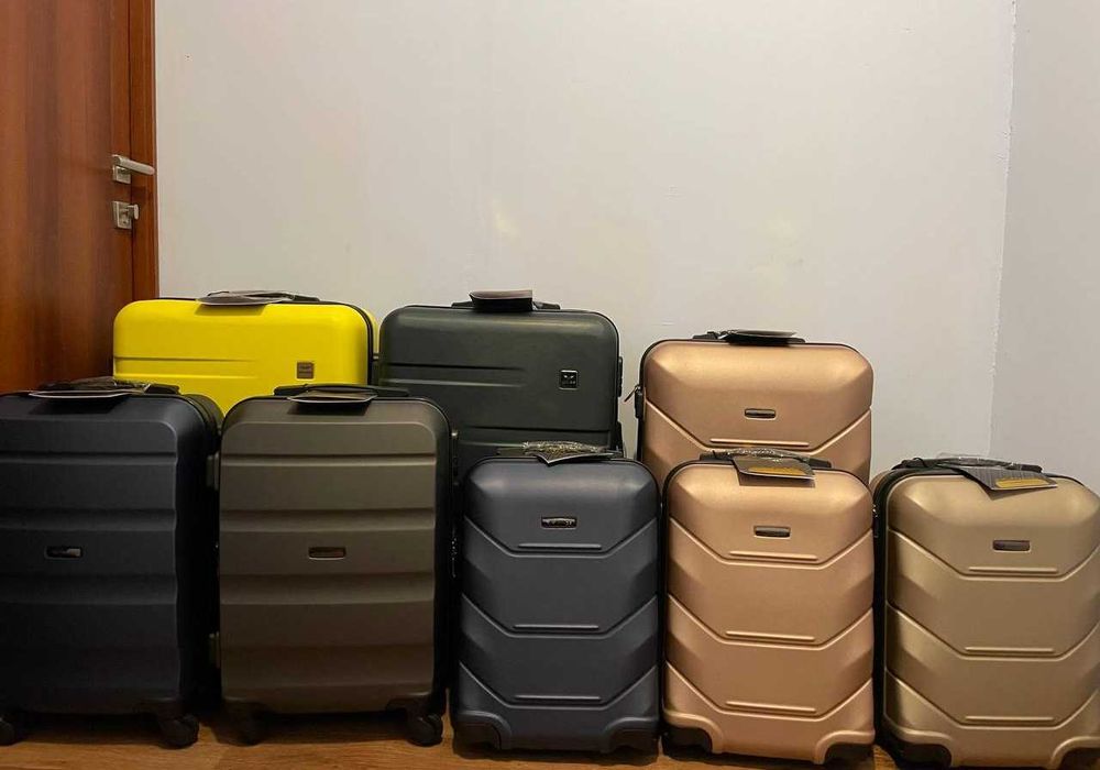 Разные модели. Чемодан Ручная кладь Сумка Валіза 147 dark grey