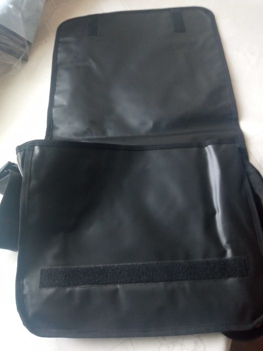 Rob Robinson czarna torba do laptopa 34x37x13/ A4 tak
