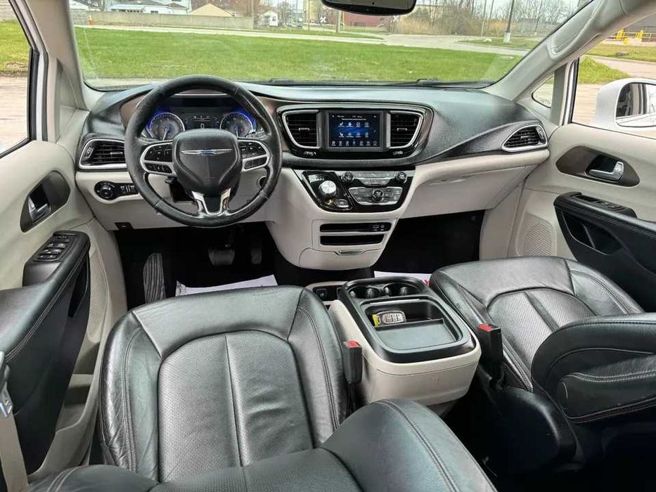 2019 Chrysler Pacifica Touring