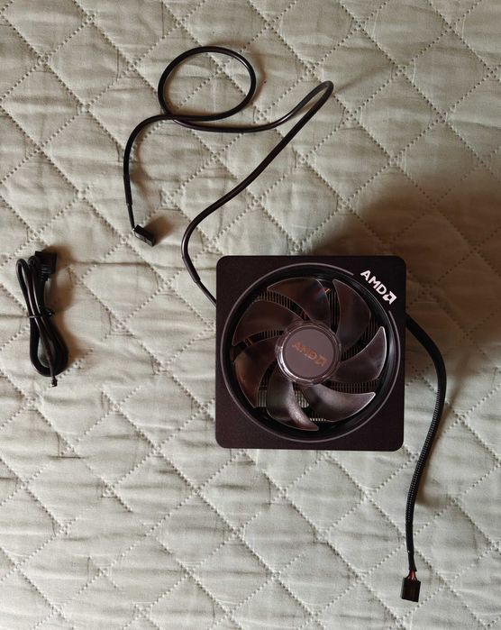 Dissipador CPU AMD Wraith Prism SR4 105W AM4