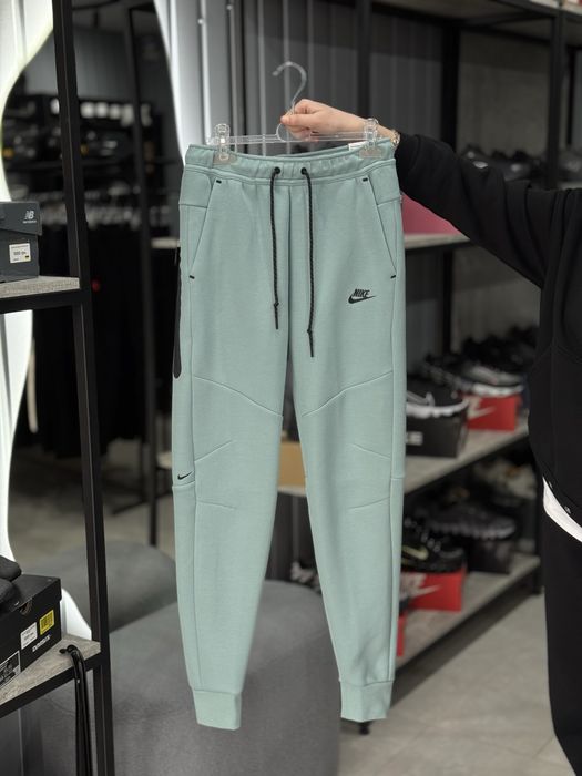 Штани Nike Tech Fleece (ОРИГІНАЛ) Чоловічі штани Nike Tech Fleece