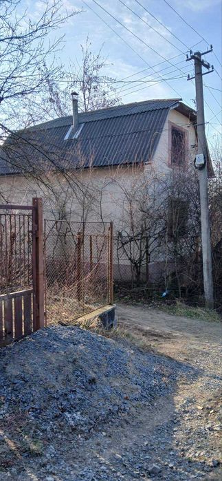 Продаж дачного будинку