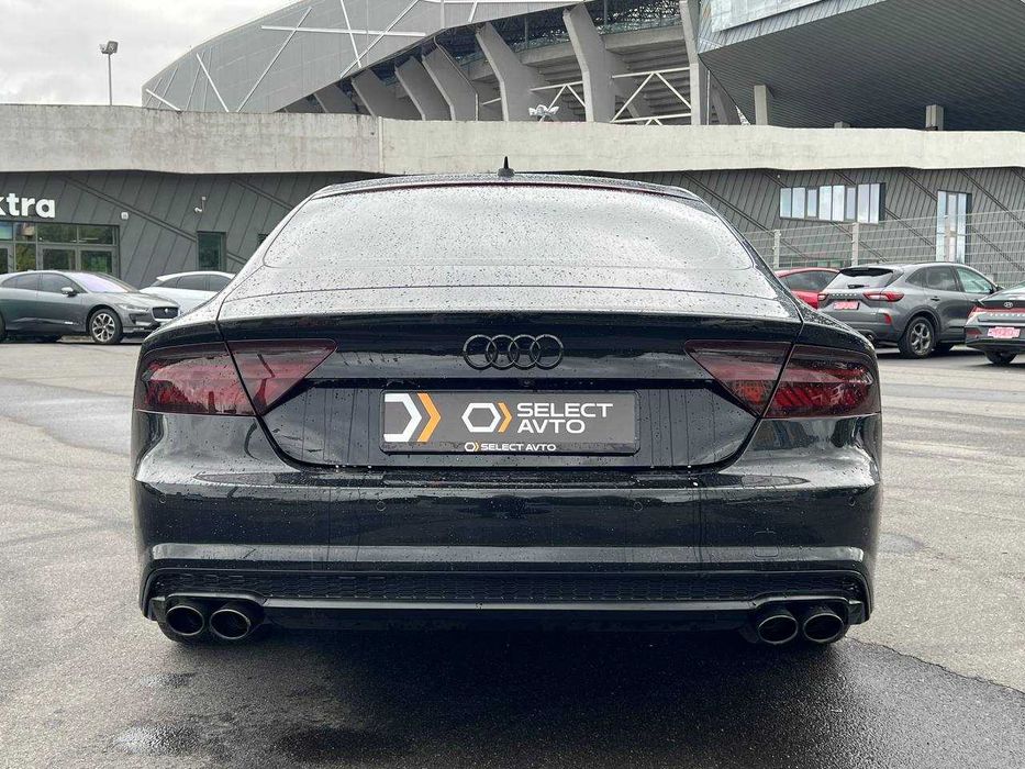Audi    A7  2015