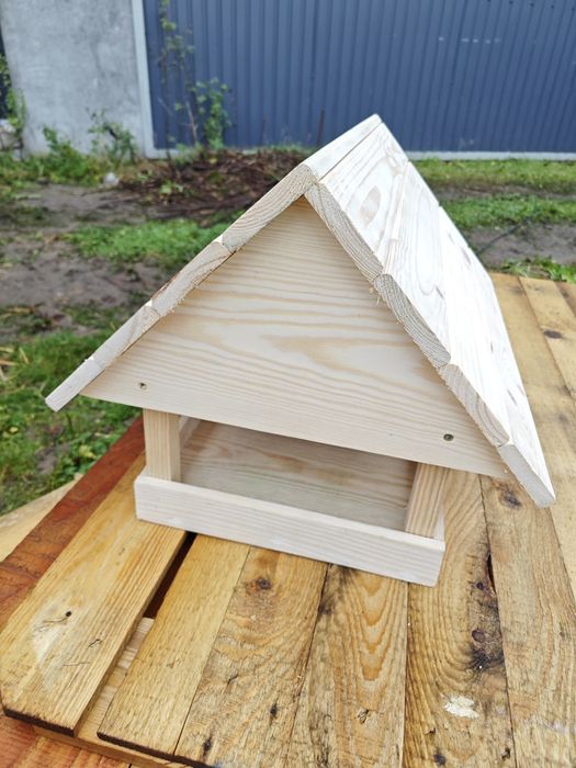 Karmniki dla ptaków