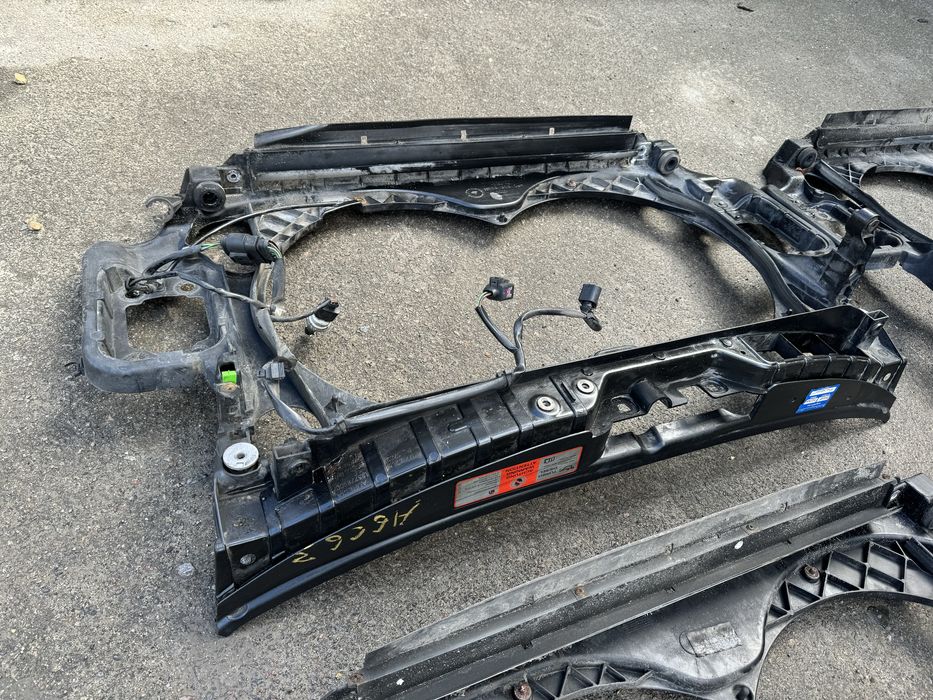 Установочна панель Audi a6 c6 телевізор ауді а6 с6 касета телевизор