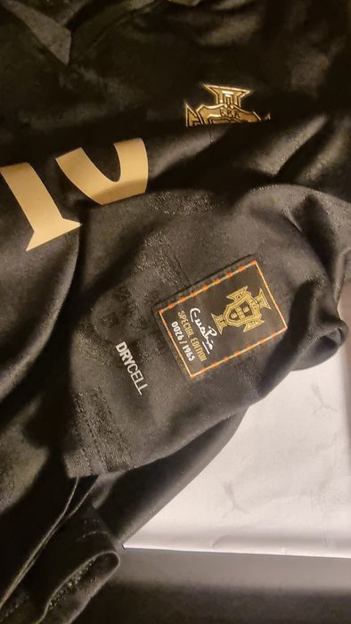 Camisola  edicao especial  puma do eusebio  n 13 com certificado