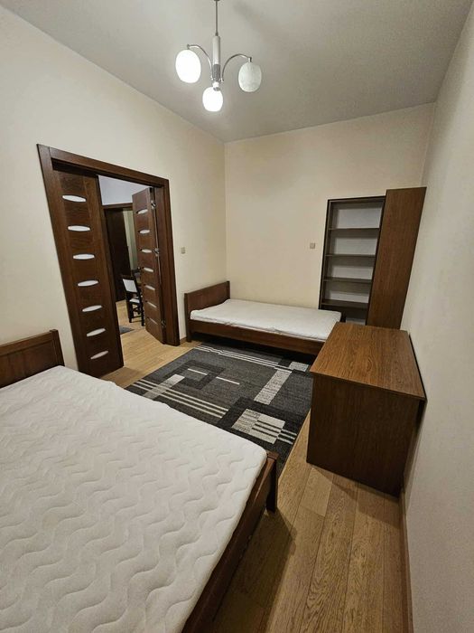 Dwa pokoje z balkonem w centrum Gdyni (umowa do 15.06)