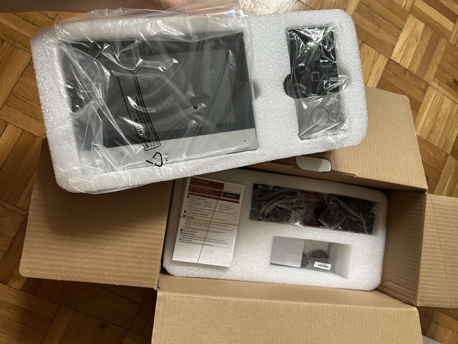 Wideo domofon Hikvision