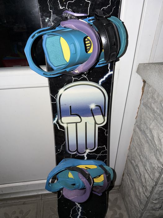 Cноуборд Bataleon Disaster 151 Guli Gudmundsson + кріплення Switchback