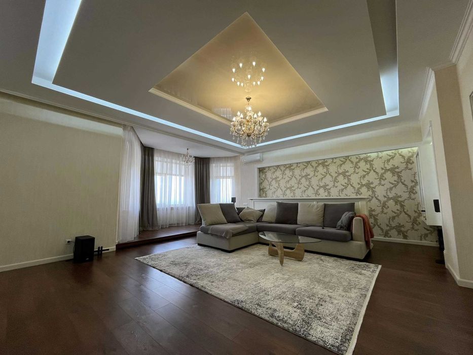 В продажі 3к.кв. з сучасним ремонтом