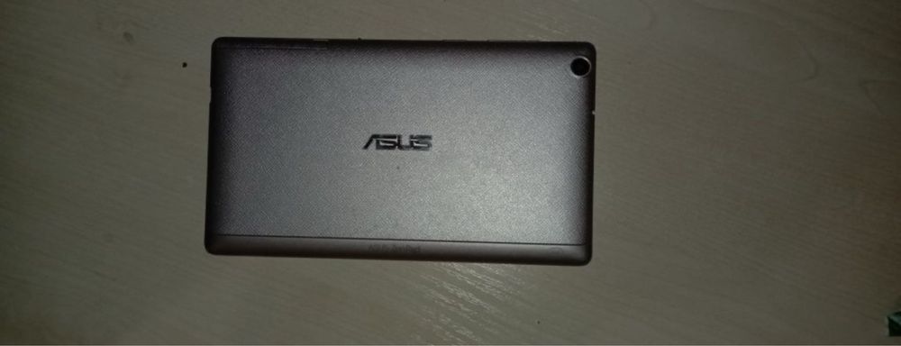 Планшет ASUS ZenPad P01Y.