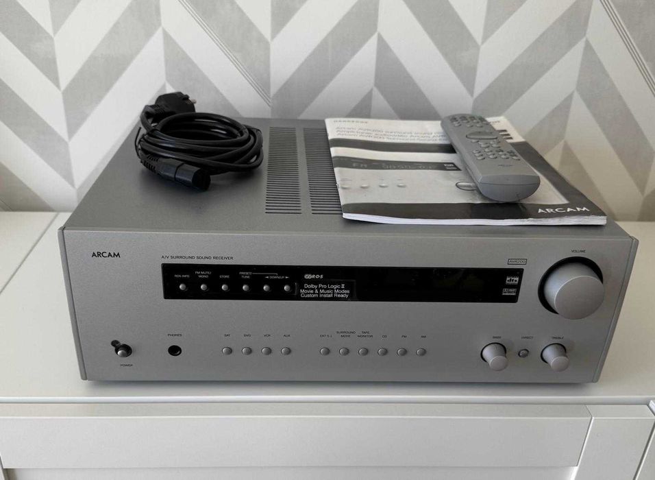 ARCAM AVR 200 Surround Sound Receiver64170330691457122