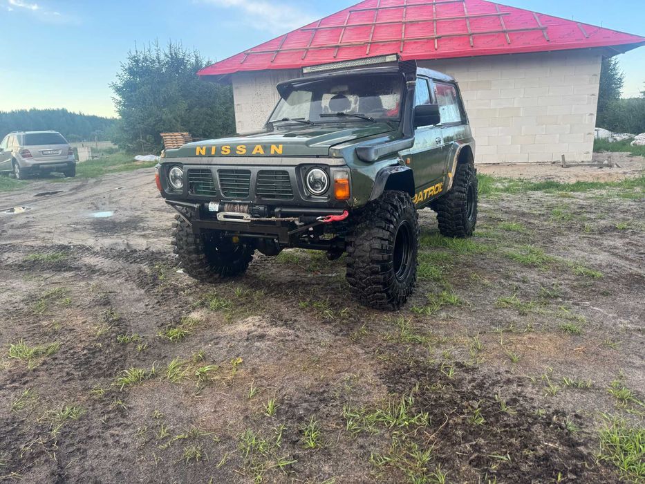 Nissan Patrol Y60 BMW