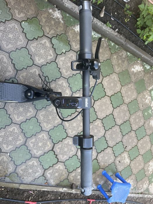 Электросамокат ninebot kickscooter f2