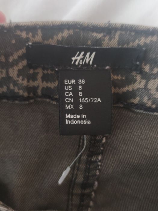 Spodnie czarne we wzory H&M