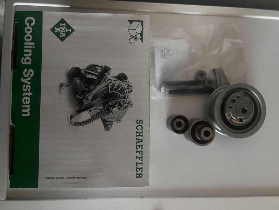 Комплект ременя ГРМ + помпа