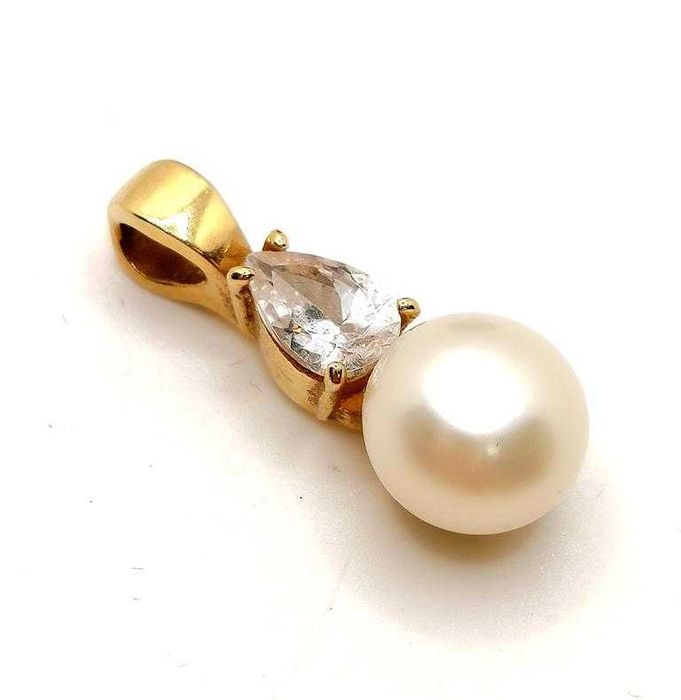 Złota zawieszka z Perłą i cyrkonią pr.585 W:1,55gr InterSKLEP