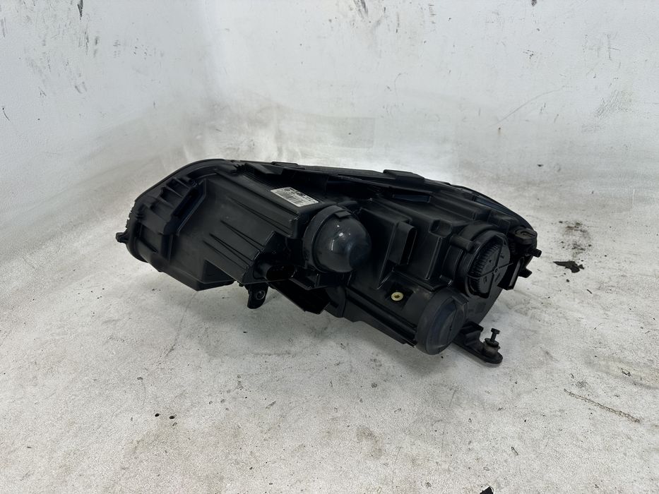 Volkswagen Passat B7 lampa reflektor prawy przedni przód UK VW