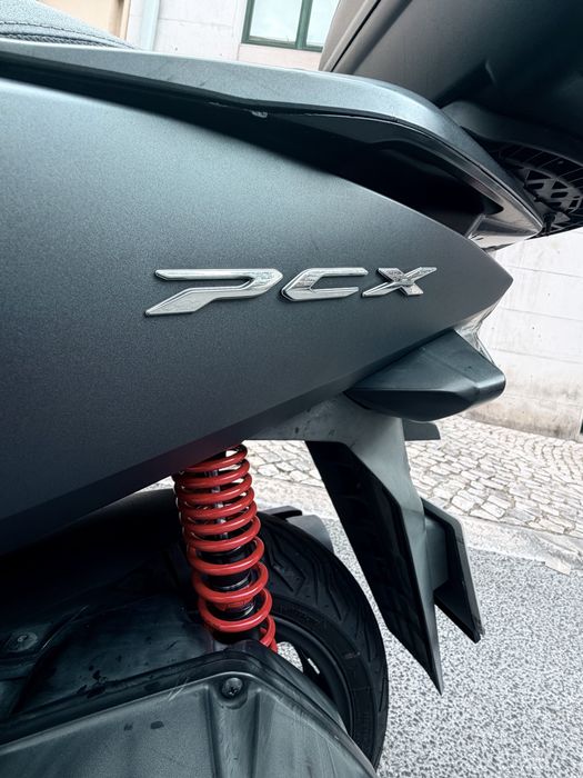 Honda PCX 2020 + pneus e suspensão novos e revisão