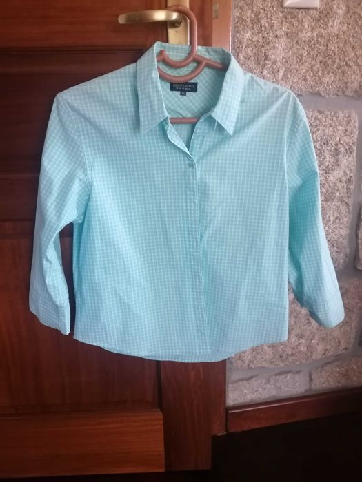 Camisa manga três quartos