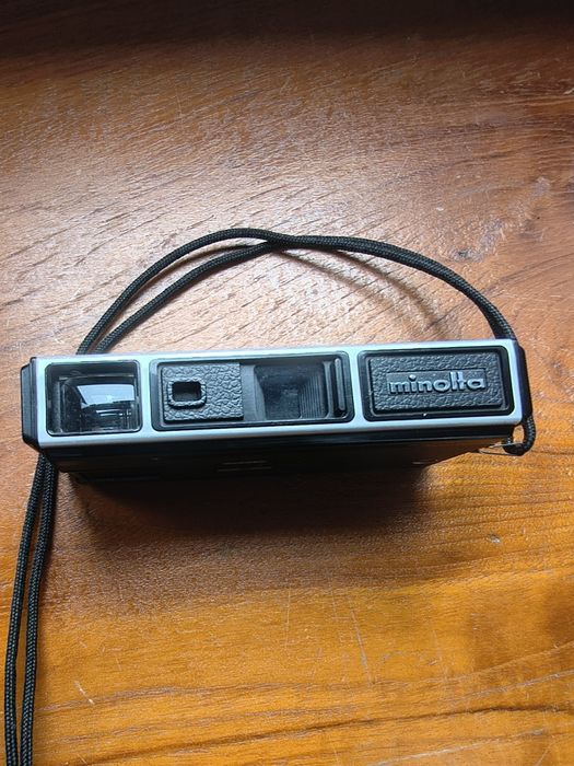 Minolta Pocket Autopak 50 – aparat analogowy 110 (Japan)