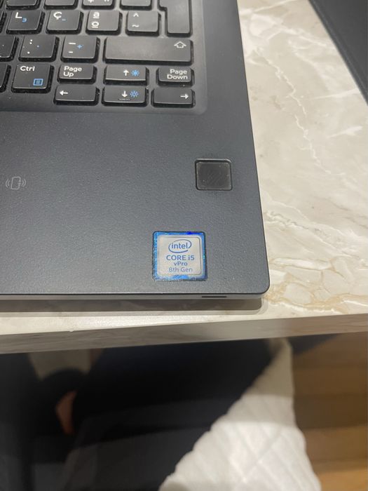 Dell latitude 7390- i5 8GEN