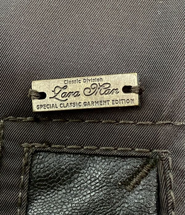 Parka da Zara com detalhes em couro sintético./ Vintage/Raro