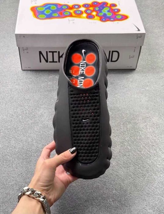Nike_mind 001 R.44