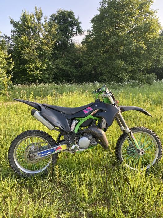Продам Kawasaki kx 125 . 2Т