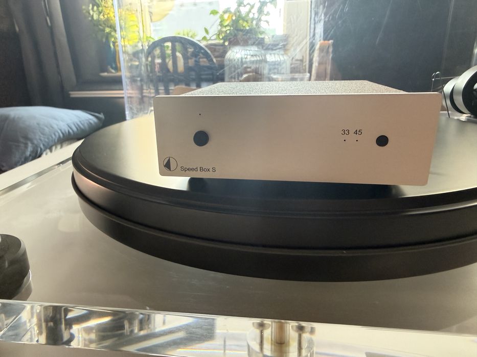 Gramofon Pro-Ject 2-Xperience Acryl w komplecie z Pro-Ject Speed Box 2