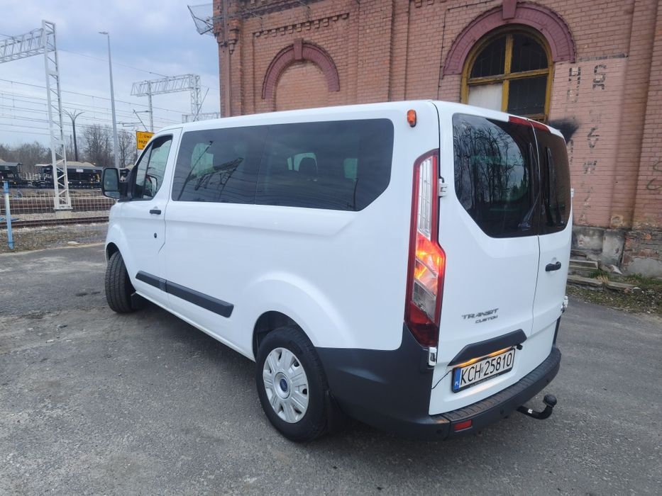 Ford Transit custom 2013 rok 9 osobowy stan bardzo dobry
