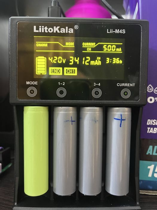 LiitoKala Lii-M4S /Panasonic NCR18650B 3400